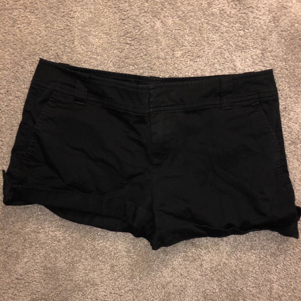 new york & company black shorts